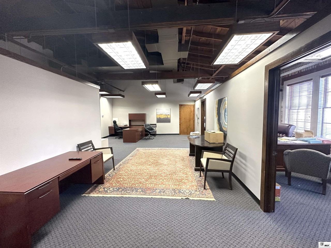 212 Walnut St - Photo 2 of 11