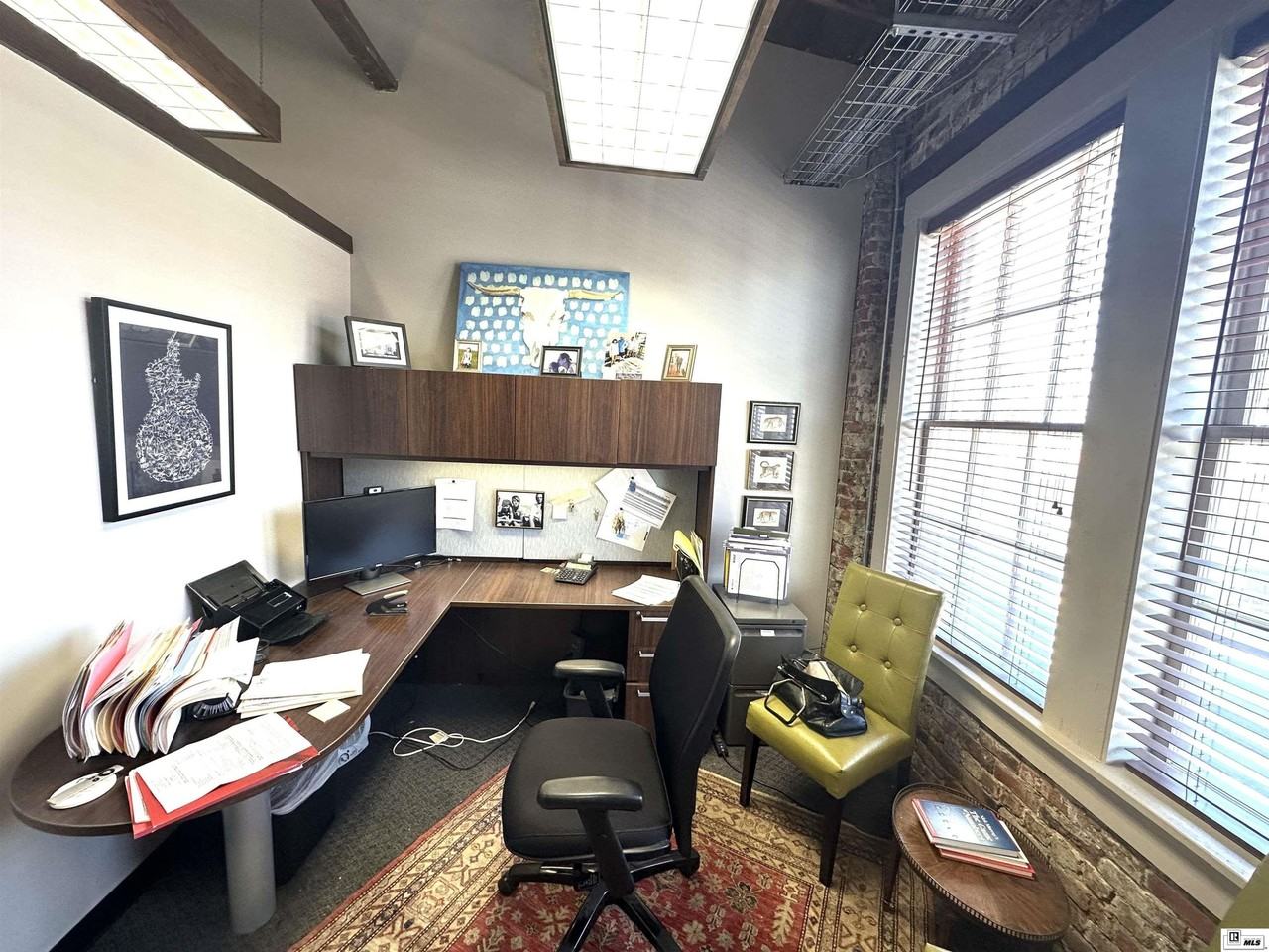 212 Walnut St - Photo 6 of 11