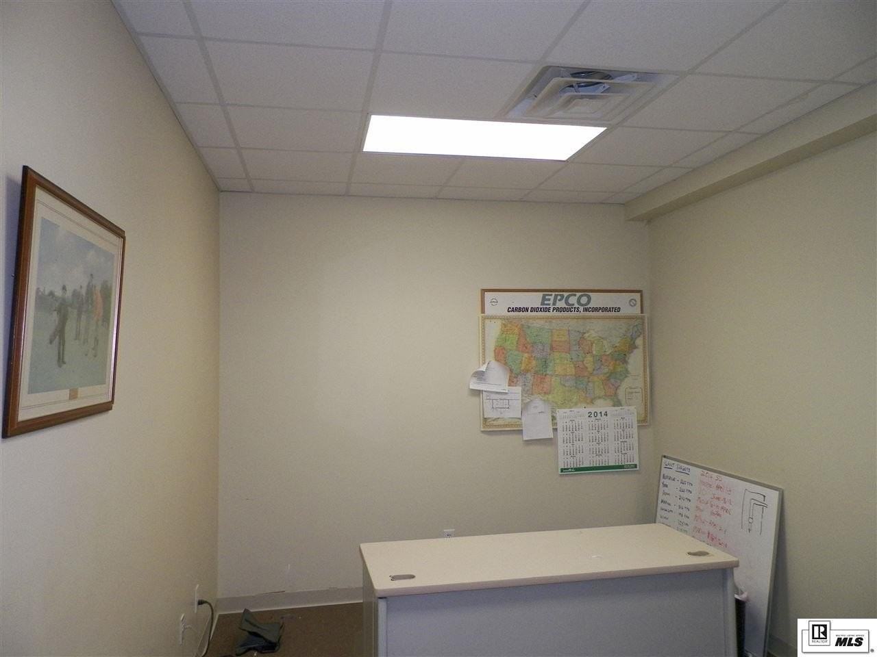1801 Auburn Ave - Photo 4 of 11