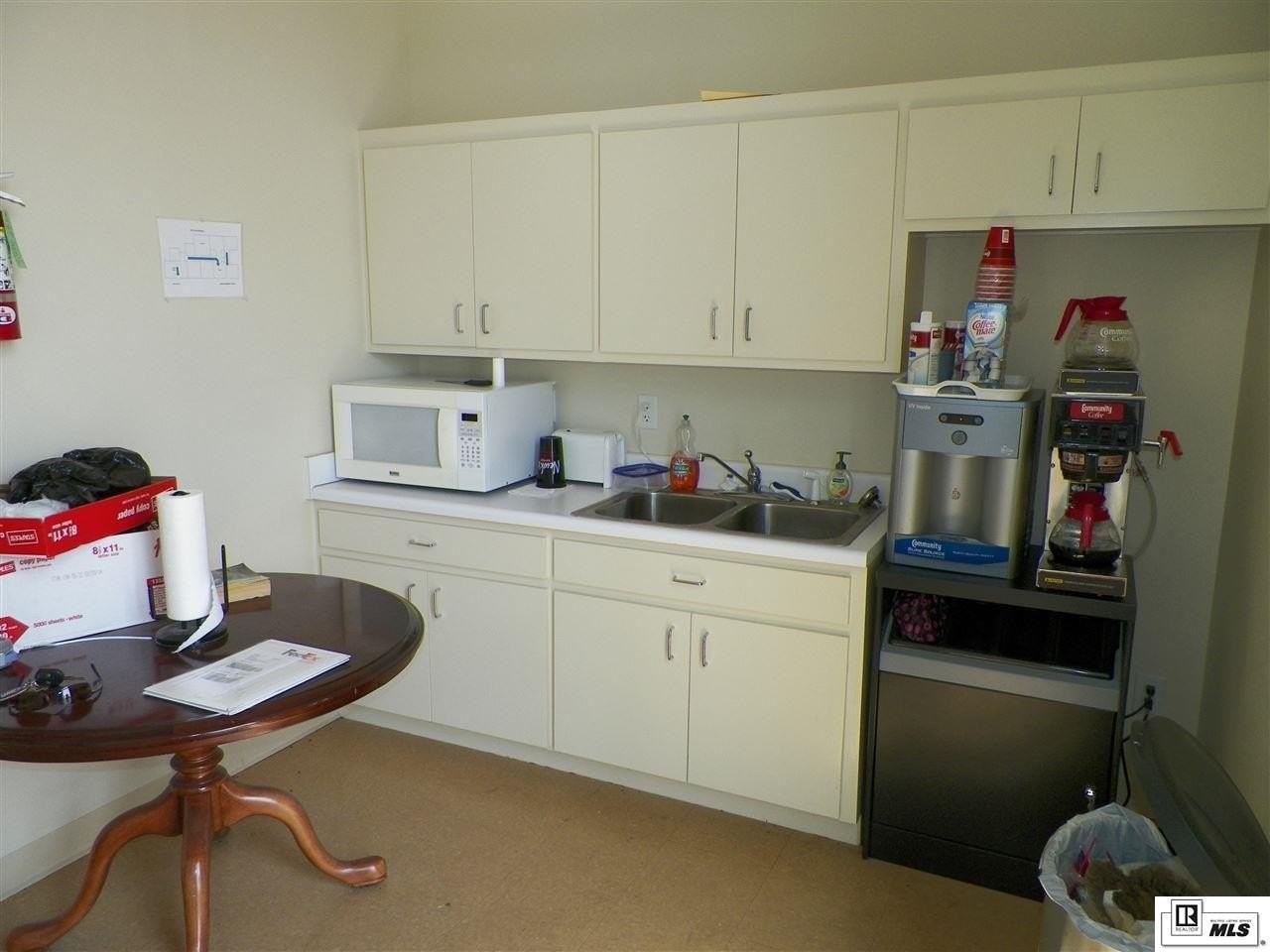 1801 Auburn Ave - Photo 5 of 11