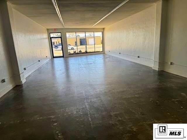 317 Louisville Ave - Photo 4 of 7