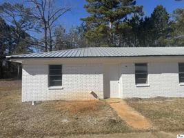 featured image of 207 Oaklawn Dr