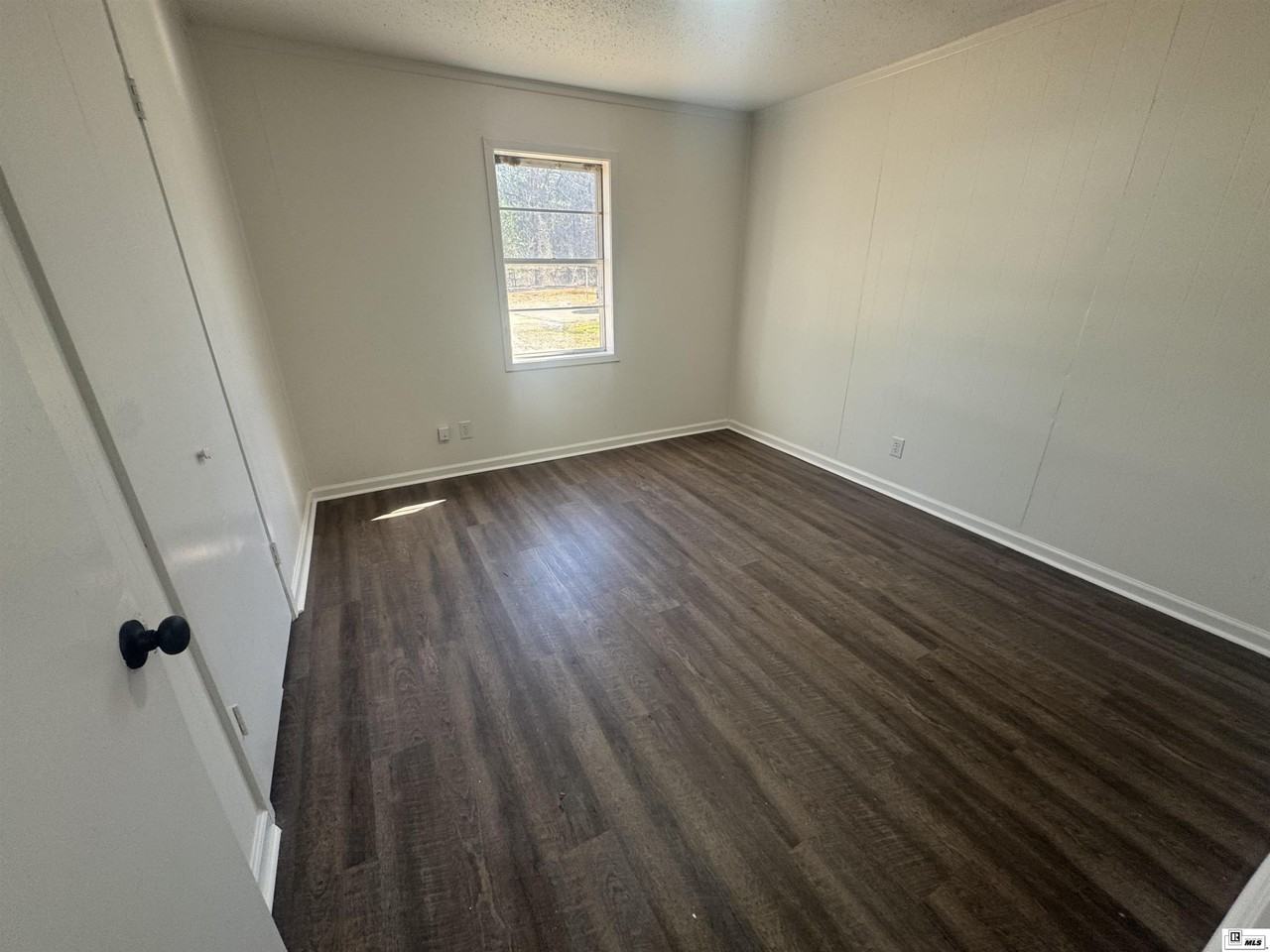 207 Oaklawn Dr - Photo 6 of 8