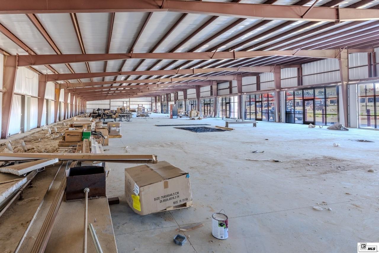 992 Highway 80 E - Photo 6 of 36