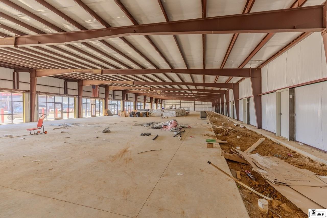 1735 Farmerville Hwy - Photo 4 of 35