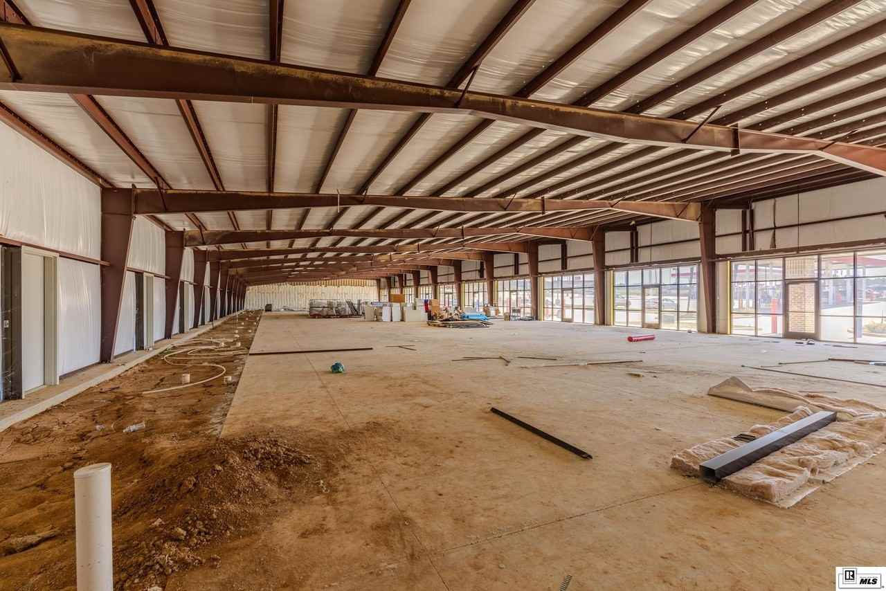 1735 Farmerville Hwy - Photo 5 of 35