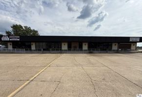 featured image of 4565 Cypress St