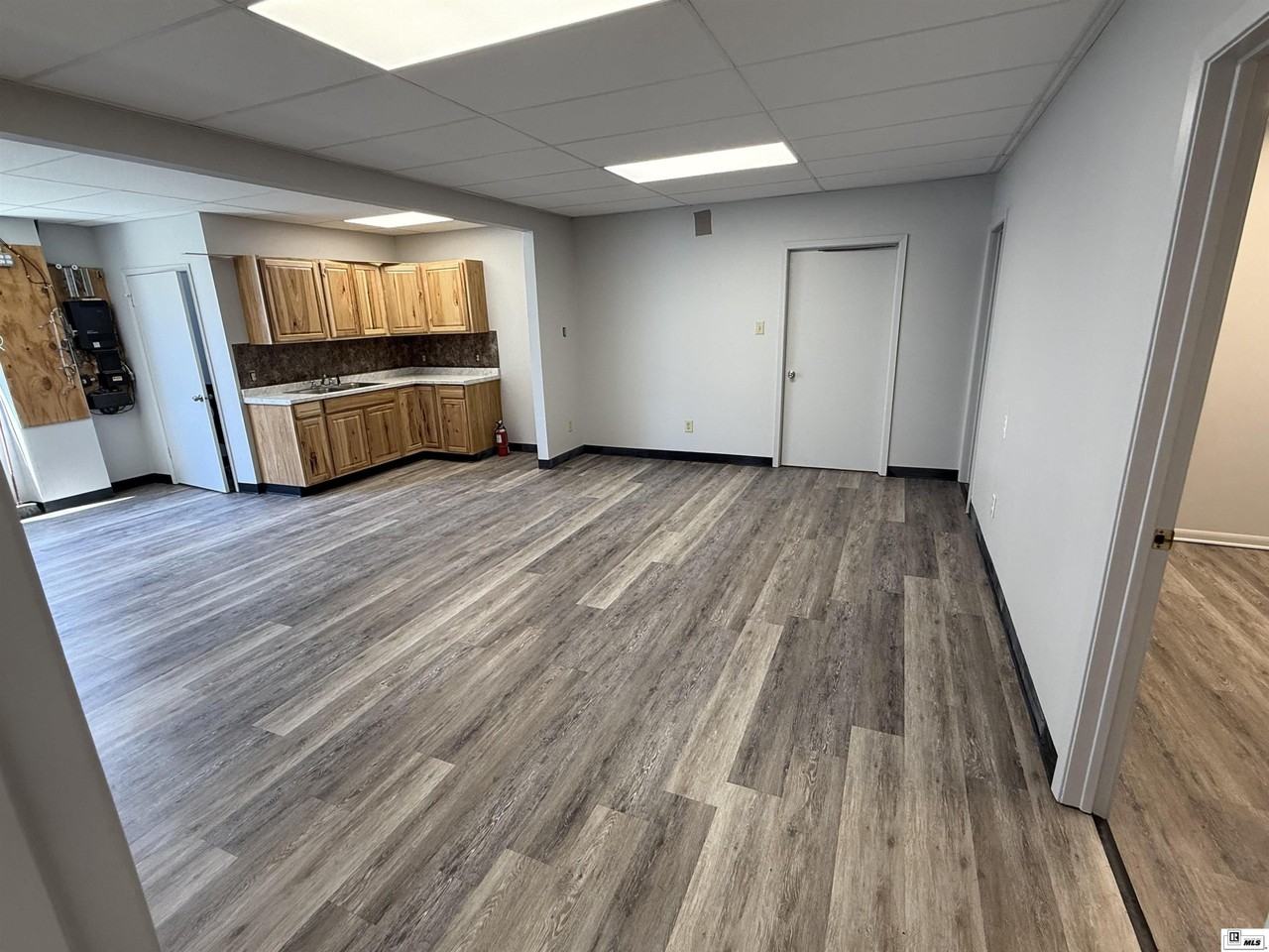 109 E Georgia Ave - Photo 2 of 26