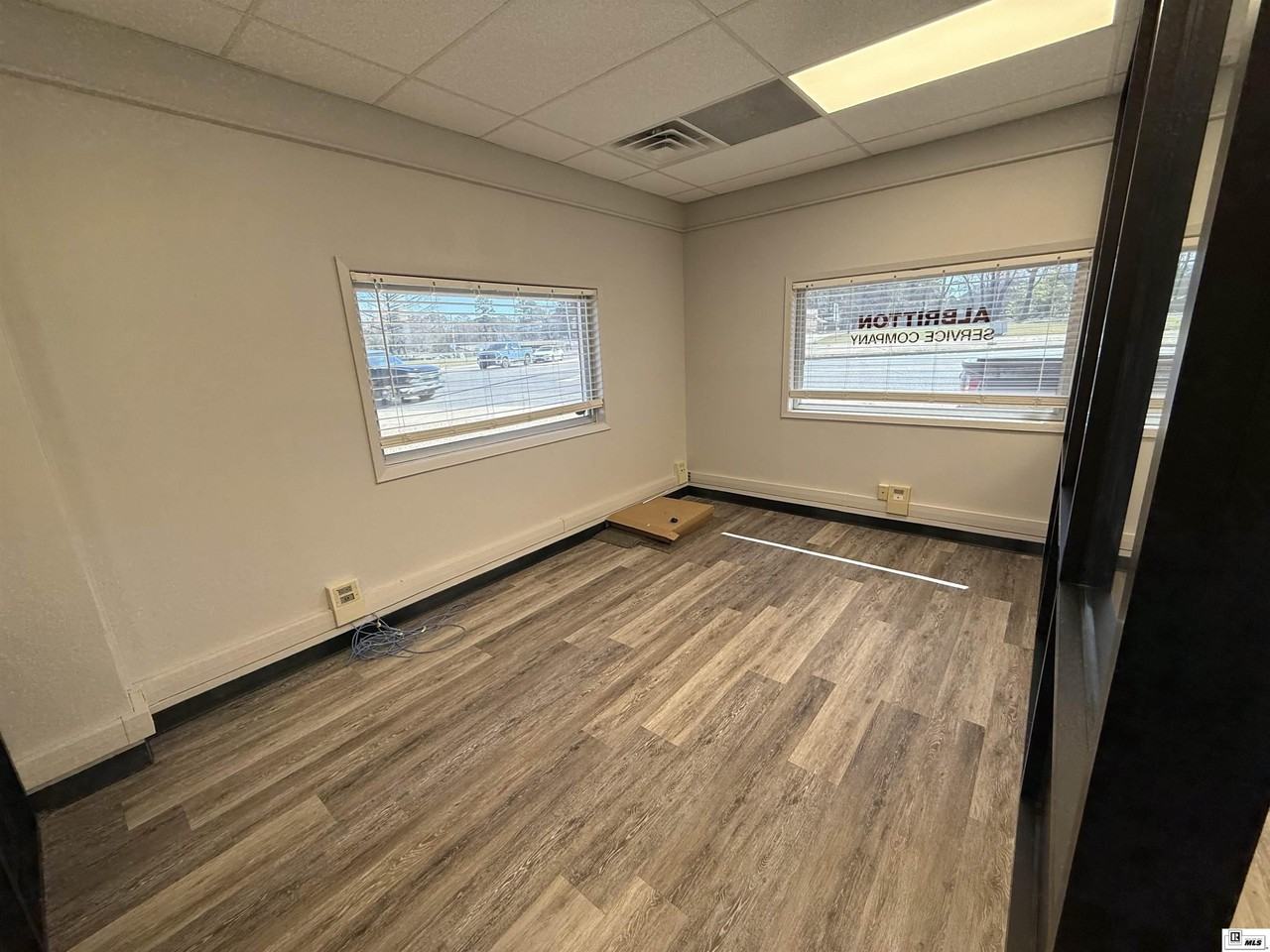 109 E Georgia Ave - Photo 5 of 26
