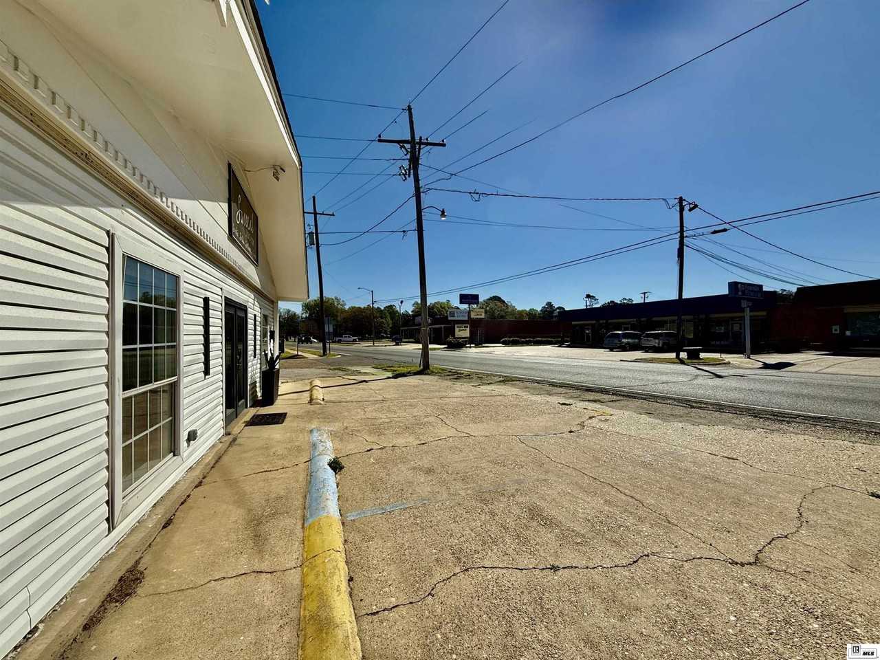 675 E Madison Ave - Photo 6 of 20