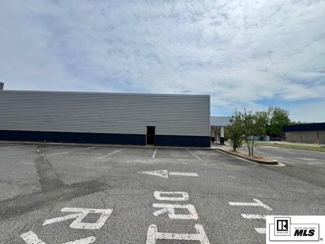 7834 Desiard St - Photo 3 of 18