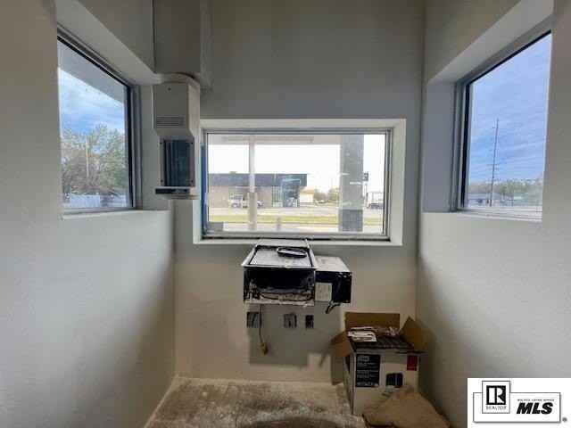 7834 Desiard St - Photo 6 of 18