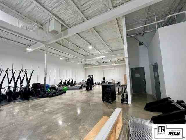 7834 Desiard St - Photo 7 of 18