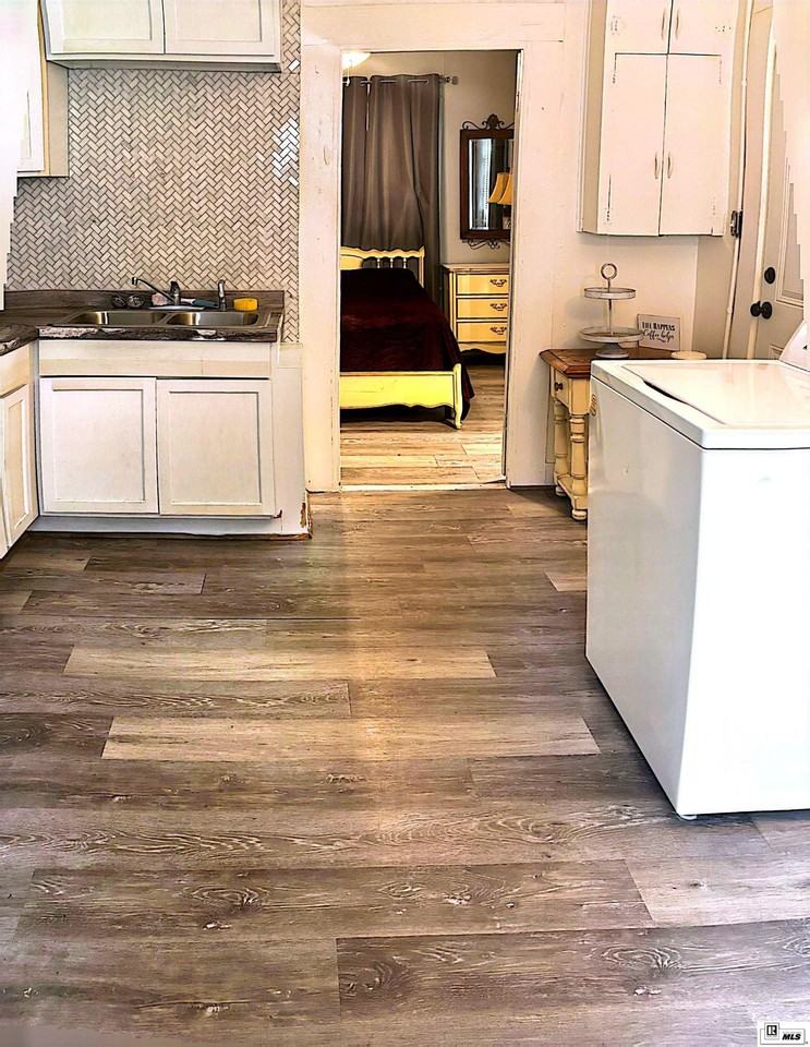 239 Sims Ave - Photo 3 of 8