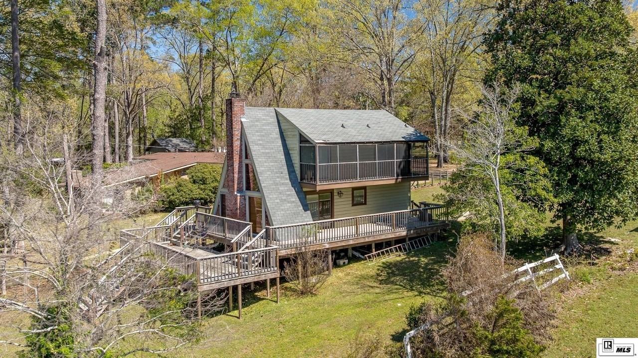224 Wildwood Dr - Photo 2 of 13