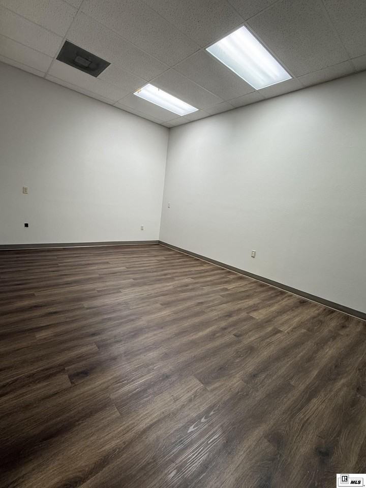 1203 N 19th St - Photo 6 of 9