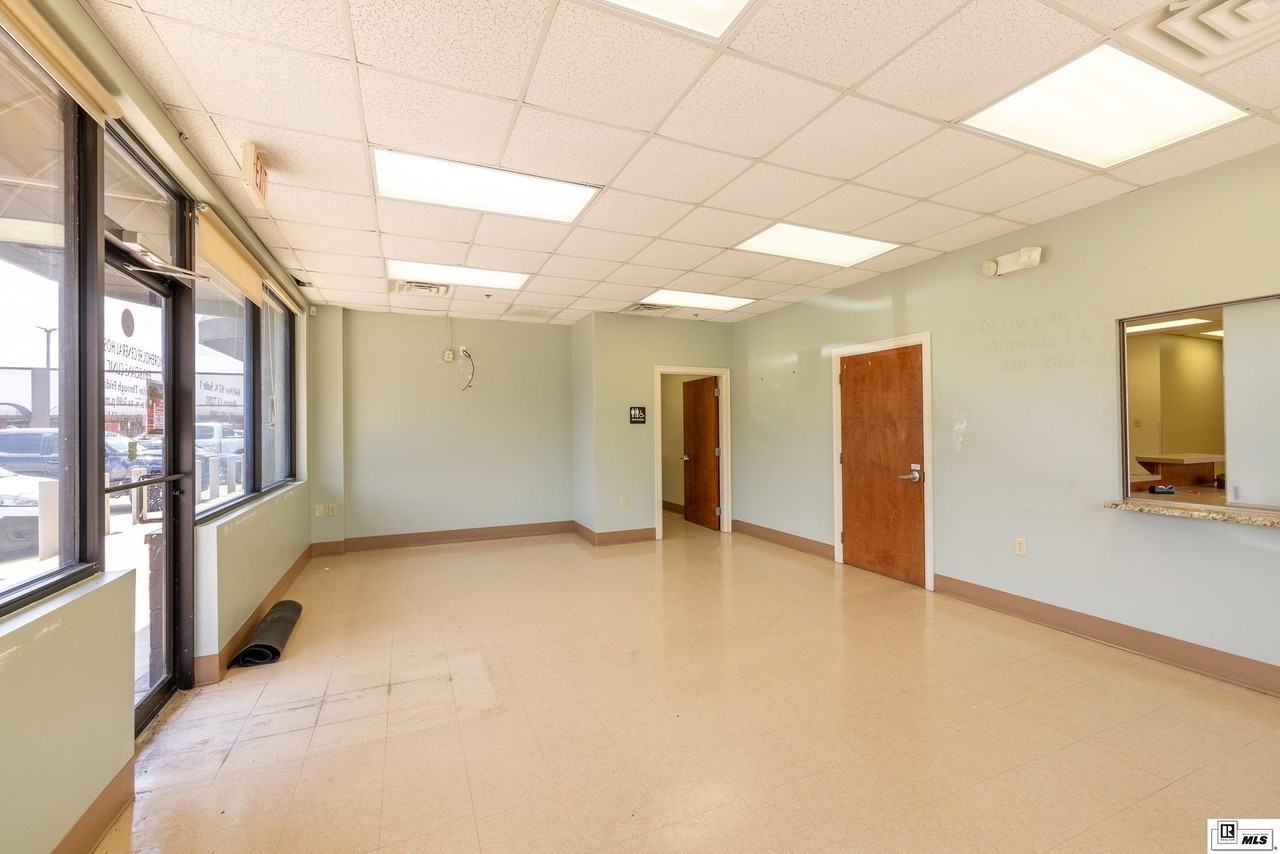 8649 Highway 165 N - Photo 3 of 26