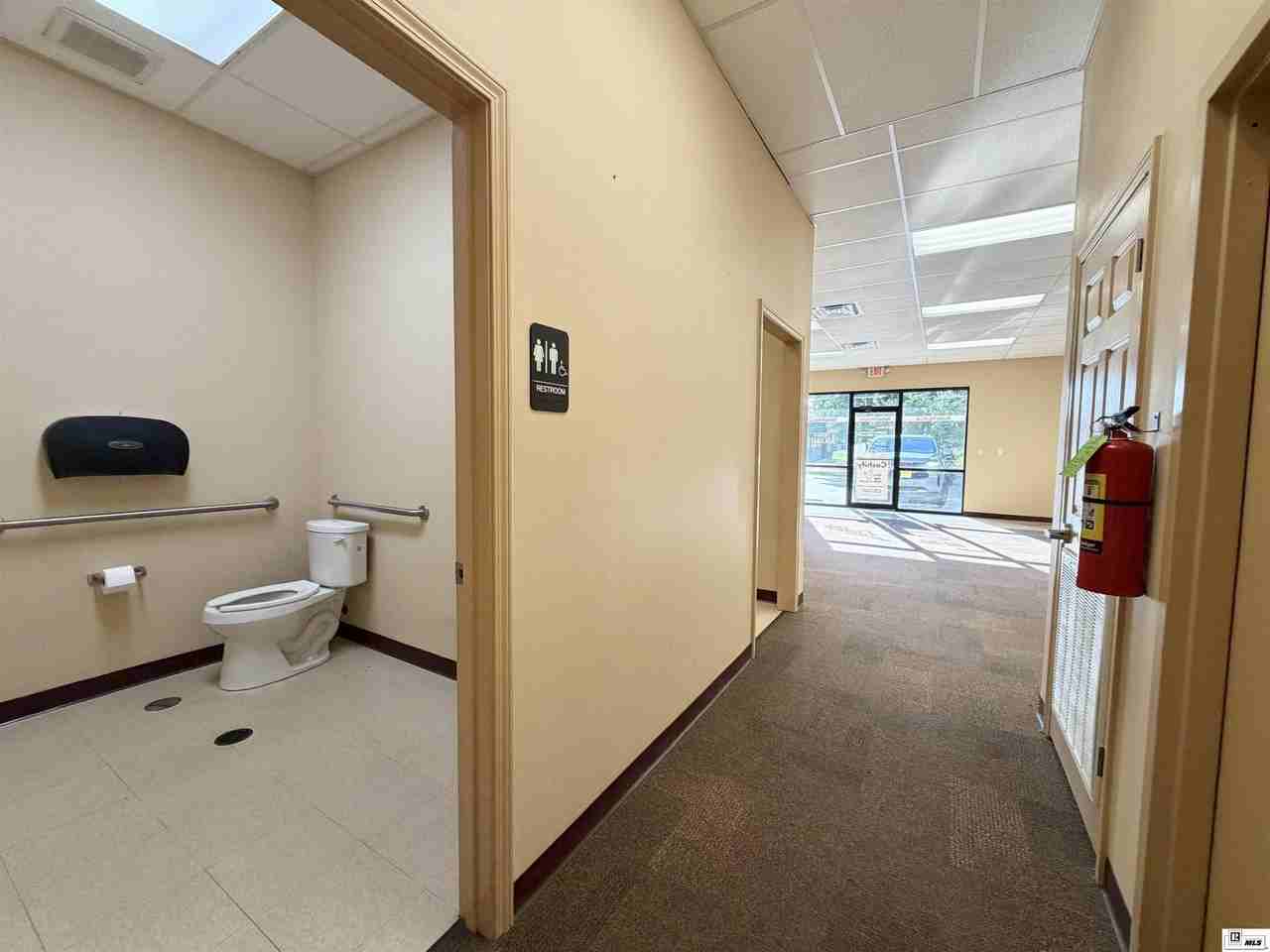 1610 Julia St - Photo 7 of 11