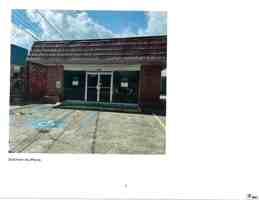 featured image of 704 E Madison Ave