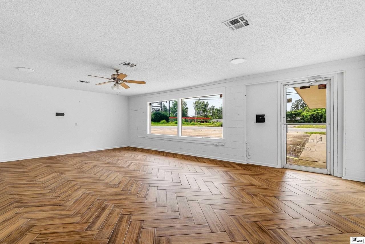 5717 Desiard St - Photo 5 of 9