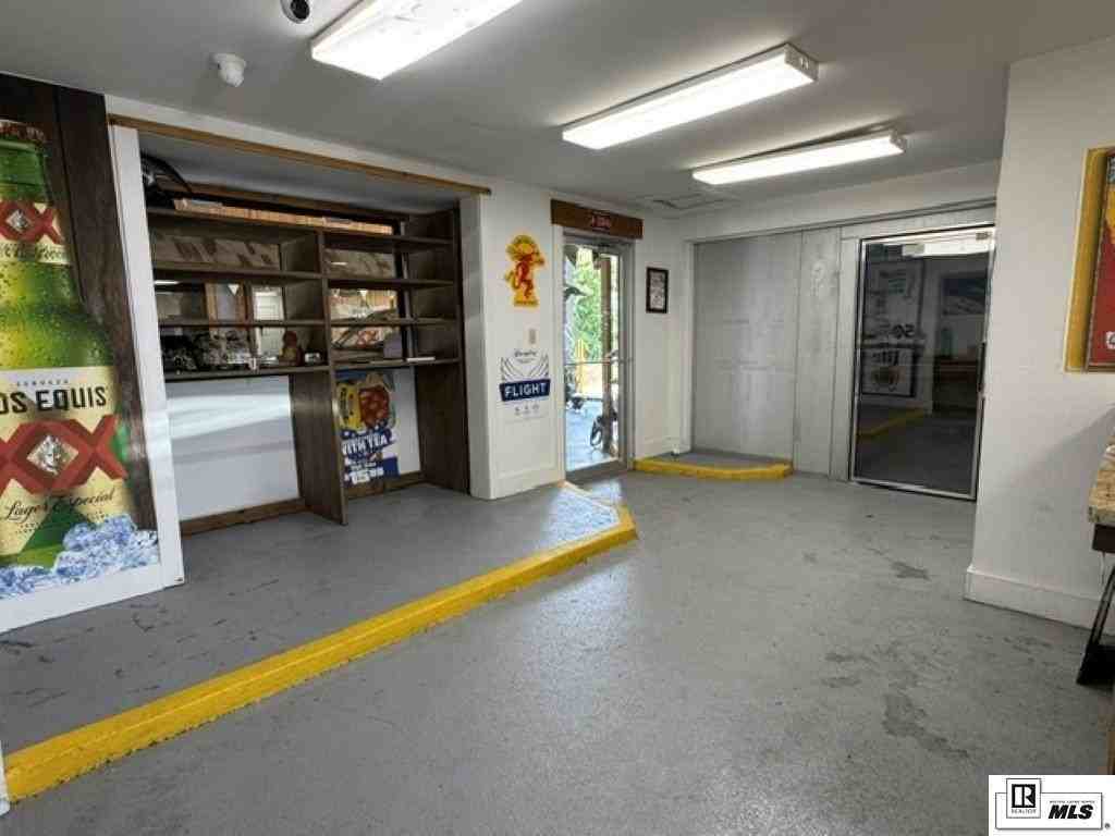 3100 Cypress St - Photo 6 of 17