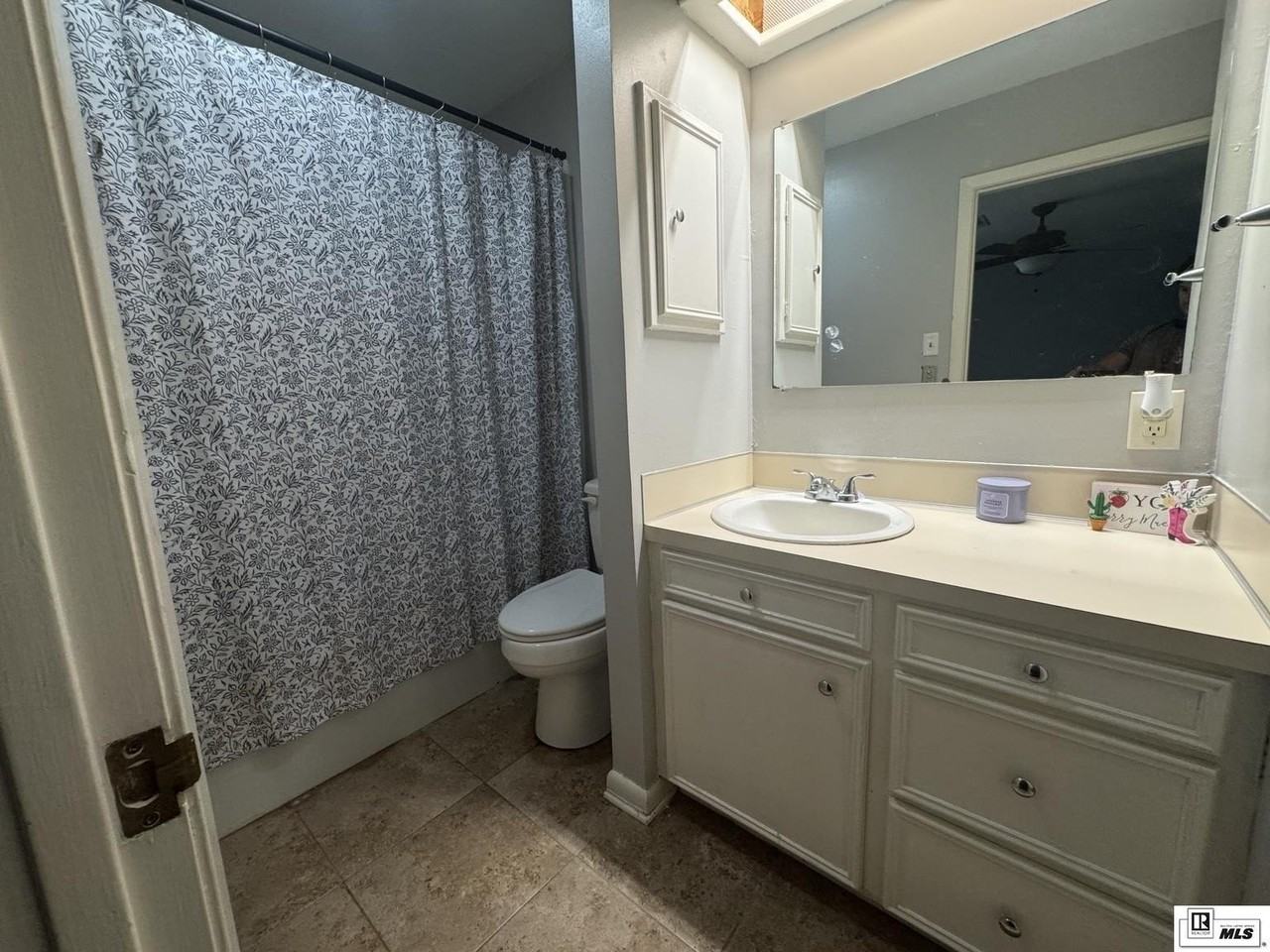 3003 Lafourche Ave - Photo 3 of 11