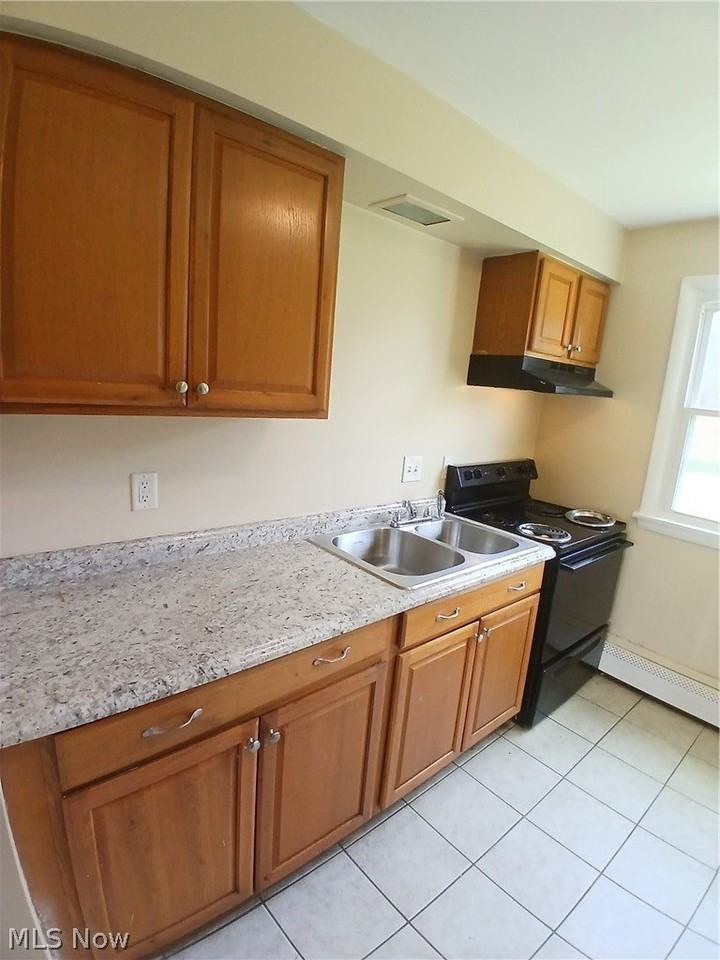 137 Shields Rd #1 - Photo 3 of 10