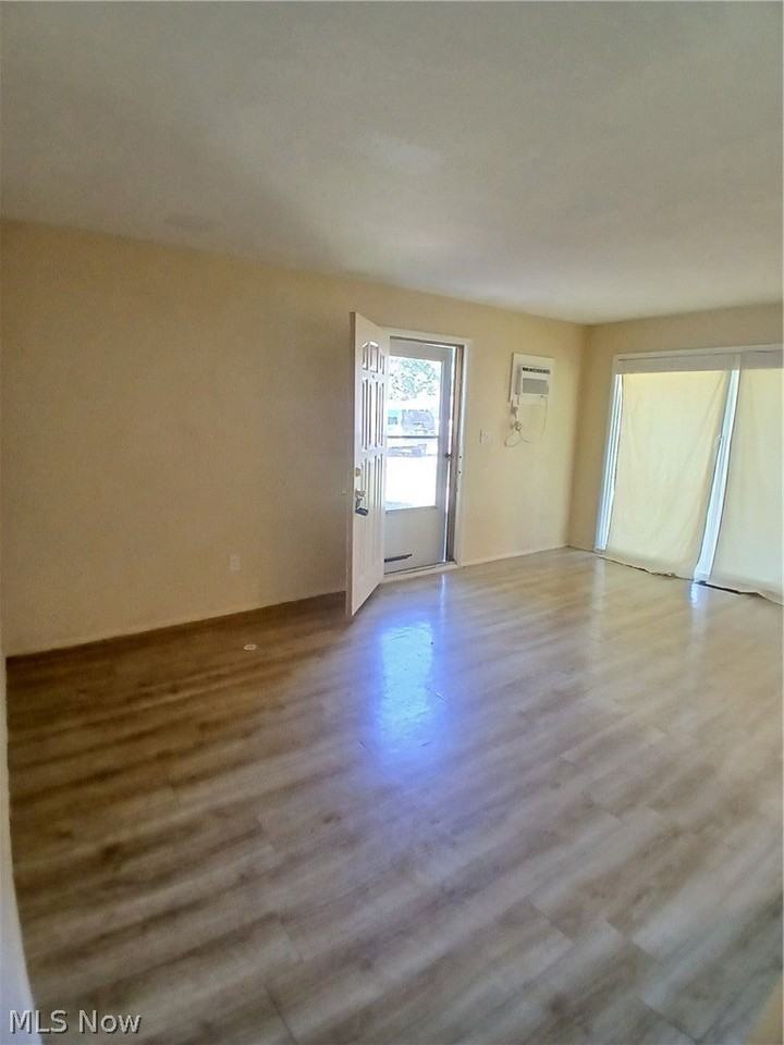 3025 1/2 Northgate Ave #1-2 - Photo 3 of 13