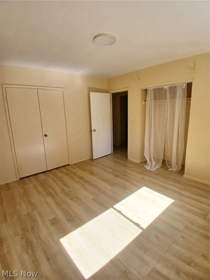 3025 1/2 Northgate Ave #1-2 - Photo 6 of 13