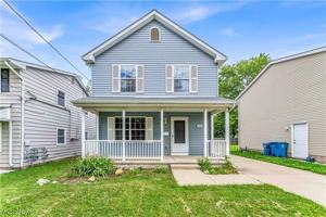 featured image of 1218 W 24th St