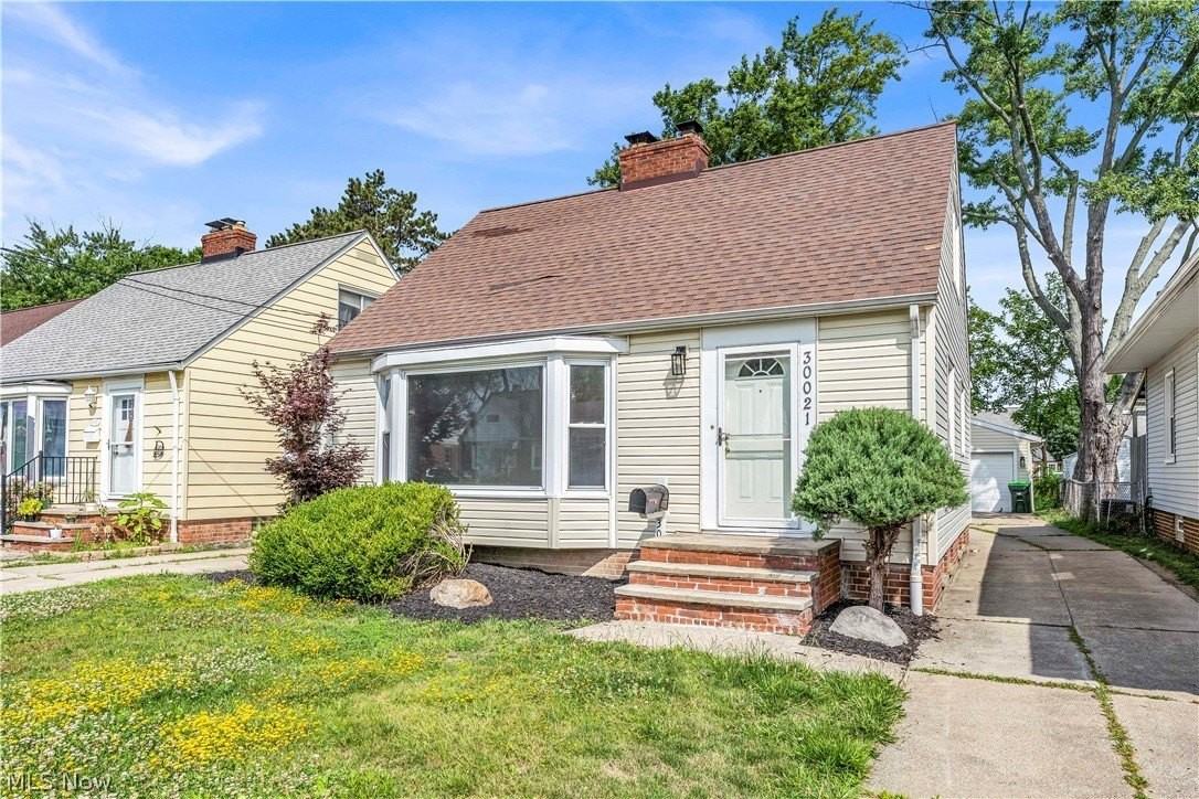 30021 Robert St - Photo 2 of 25