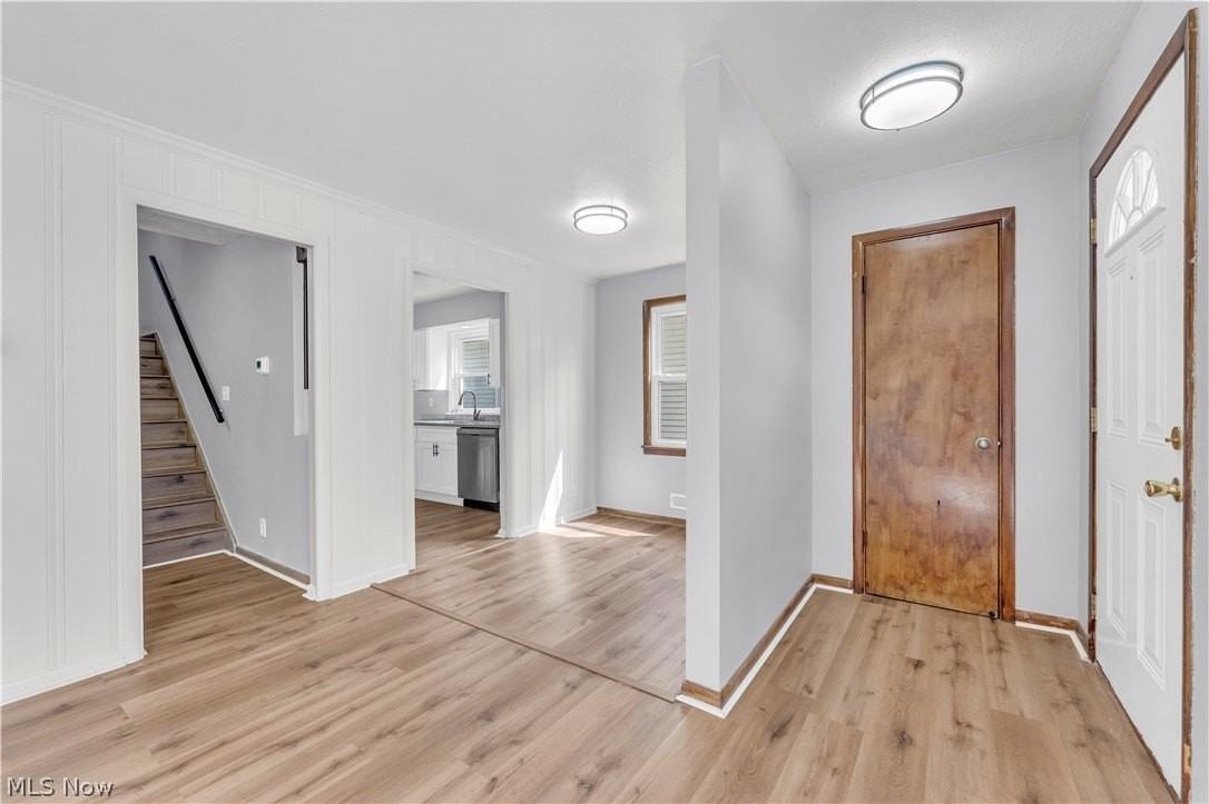30021 Robert St - Photo 4 of 25