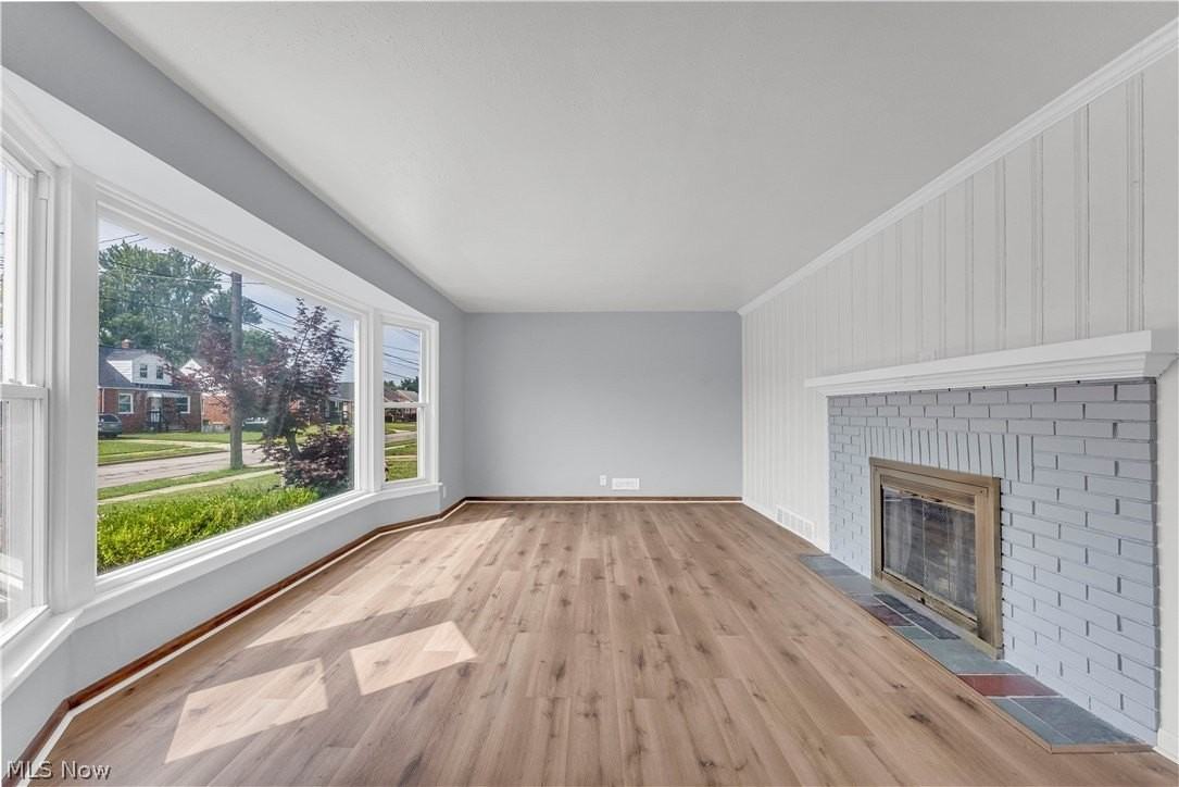 30021 Robert St - Photo 6 of 25