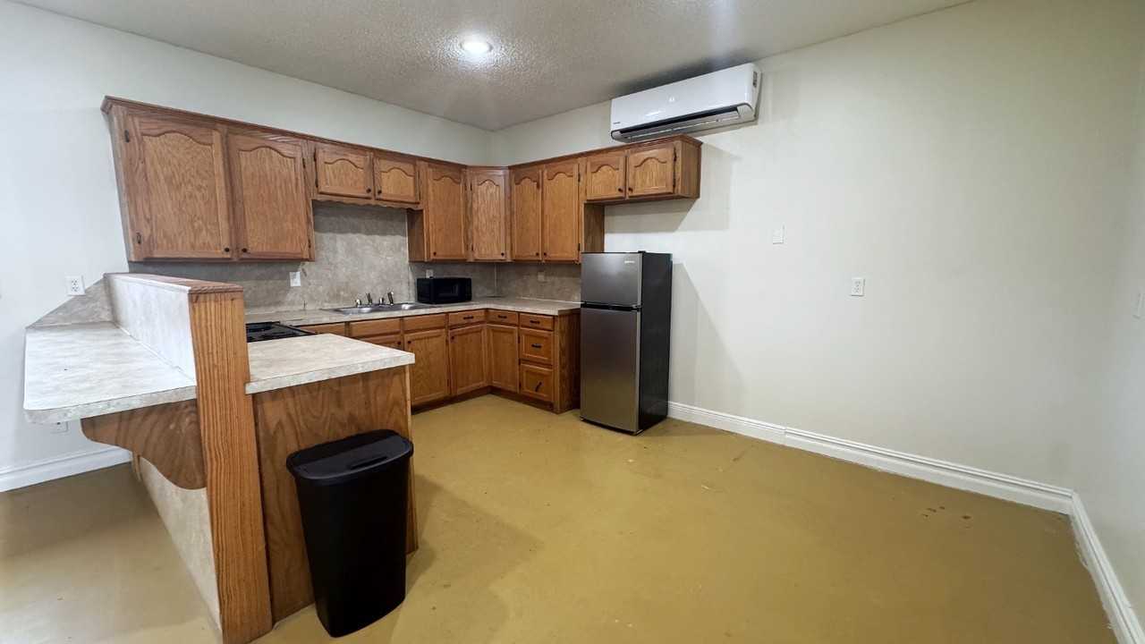 284 Connie Lynne Dr - Photo 3 of 10