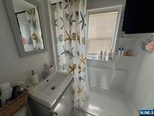 166 Rochelle Ave #2 - Photo 3 of 7