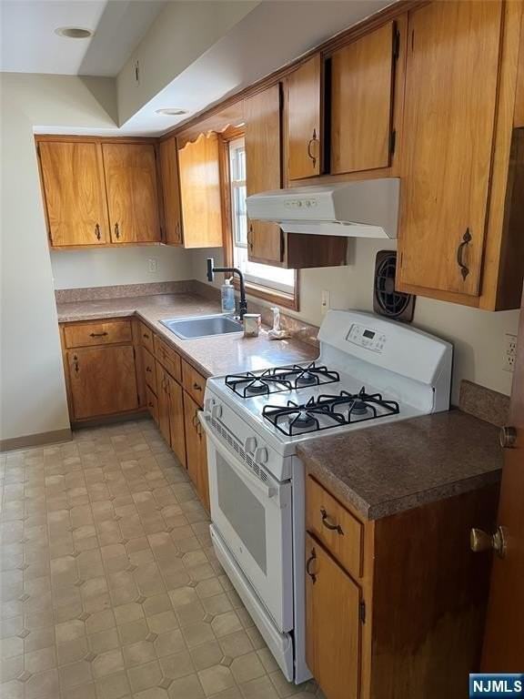 334 Copeland Ave - Photo 7 of 9