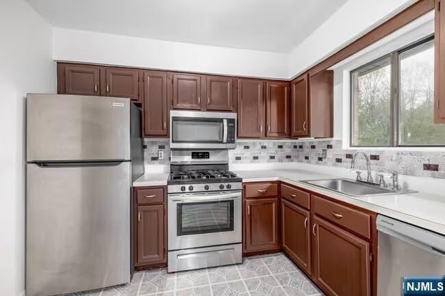 244 Collignon Way #5B - Photo 4 of 13