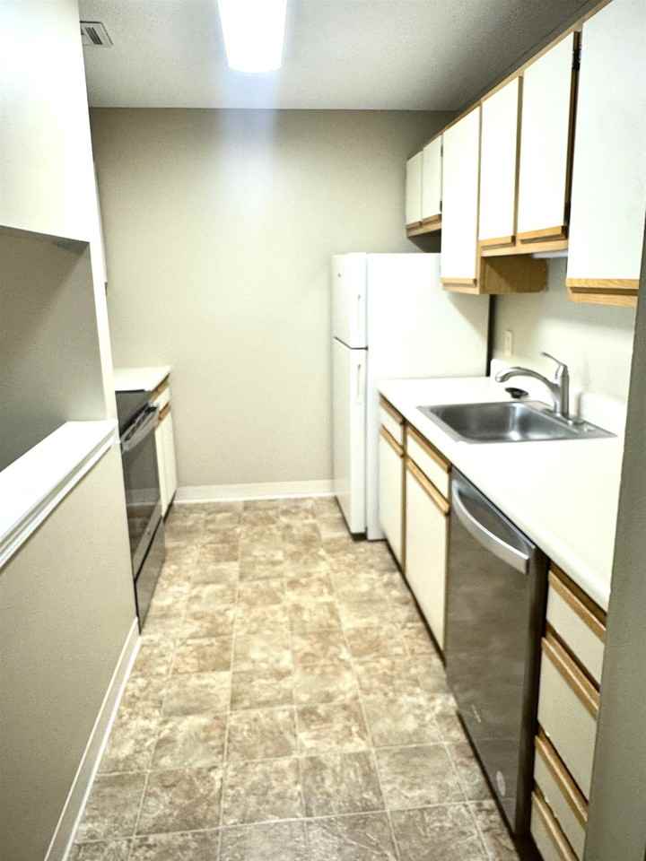 130 Eastern Ave #302 - Photo 7 of 26