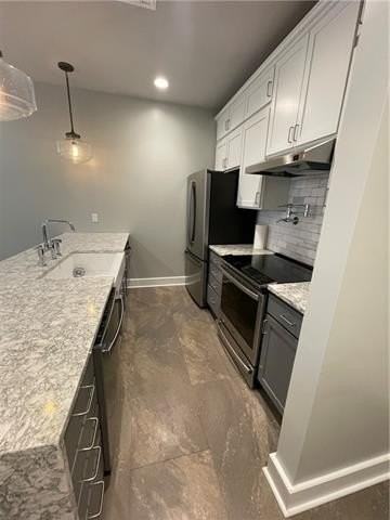 818 Howard Ave #304