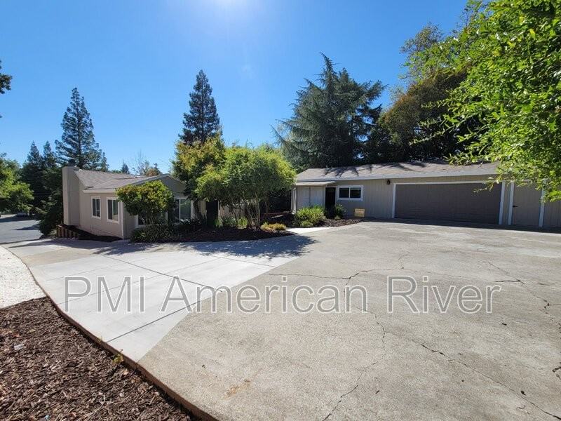 4841 Minnesota Ave #A - Photo 2 of 18
