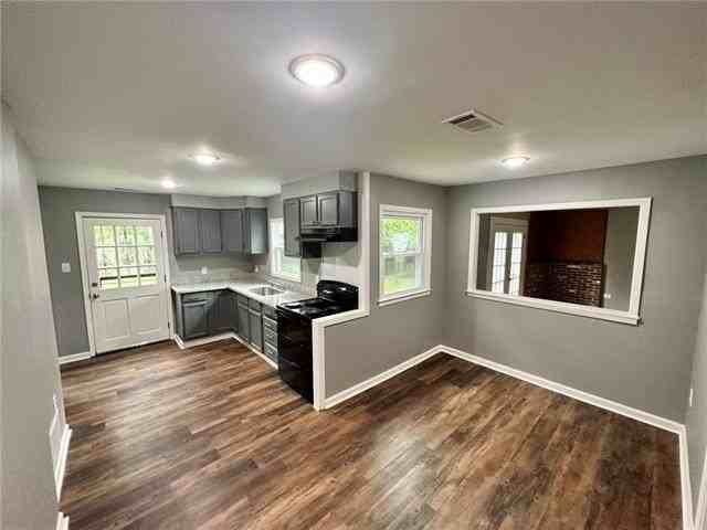 105 Rosewood Cir - Photo 7 of 17