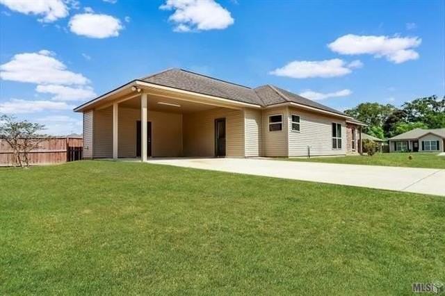 10832 Moss Pointe Dr - Photo 3 of 15