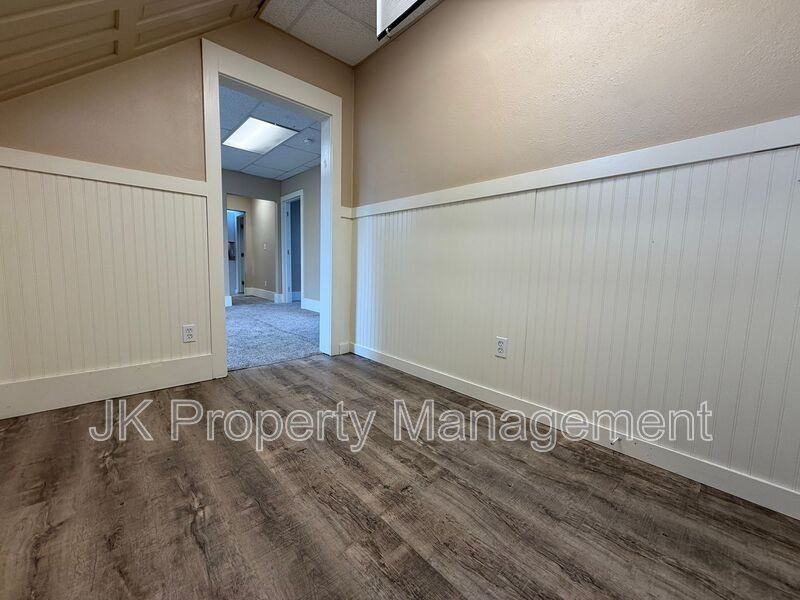 1303 6th Ave S #1303 - Photo 2 of 40