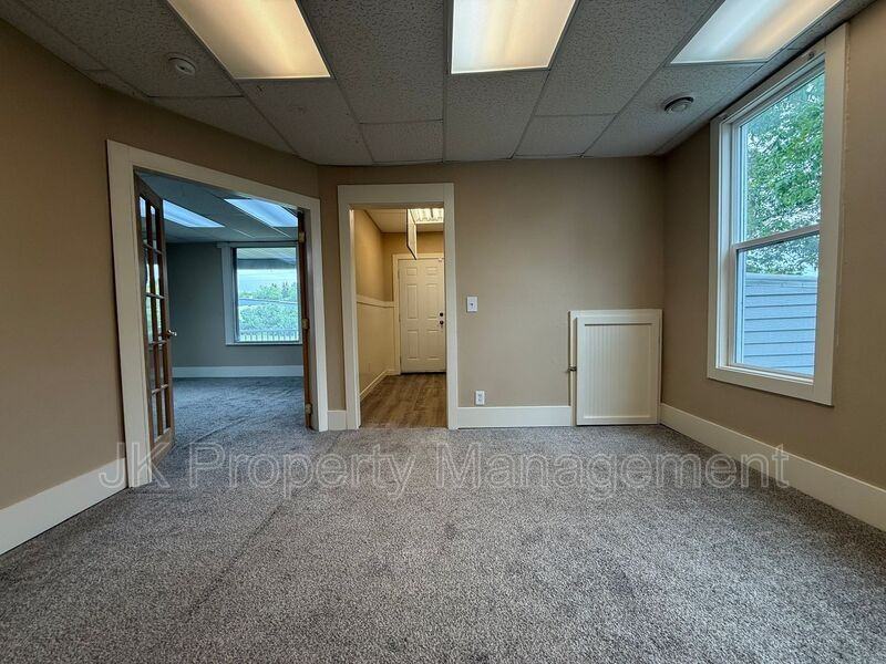 1303 6th Ave S #1303 - Photo 5 of 40