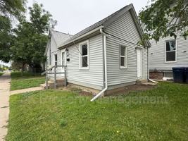 featured image of 517 13th St S