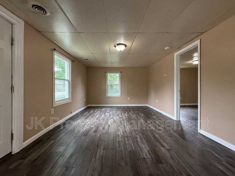 517 13th St S - Photo 6 of 15