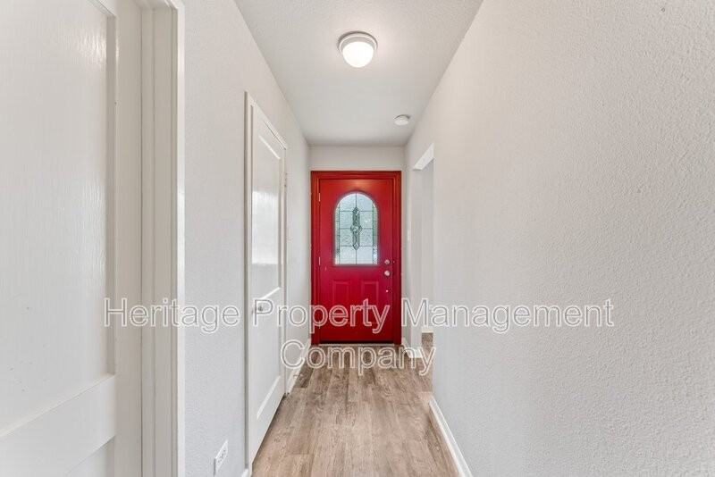 515 Mitchell Ave - Photo 4 of 34
