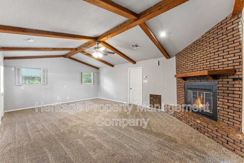 515 Mitchell Ave - Photo 5 of 34