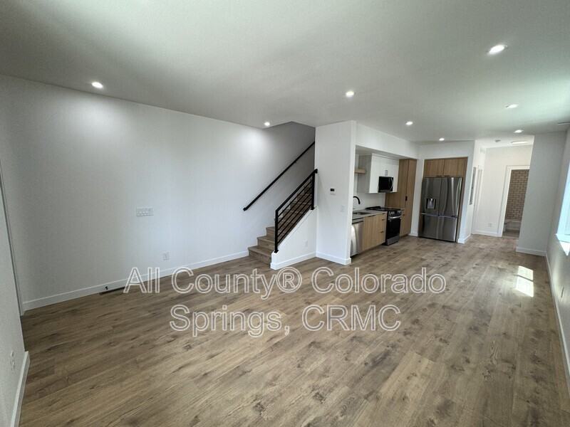 2512 1/2 W Bijou St - Photo 3 of 26