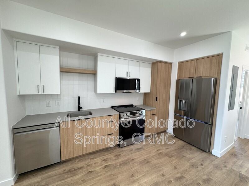 2512 1/2 W Bijou St - Photo 5 of 26